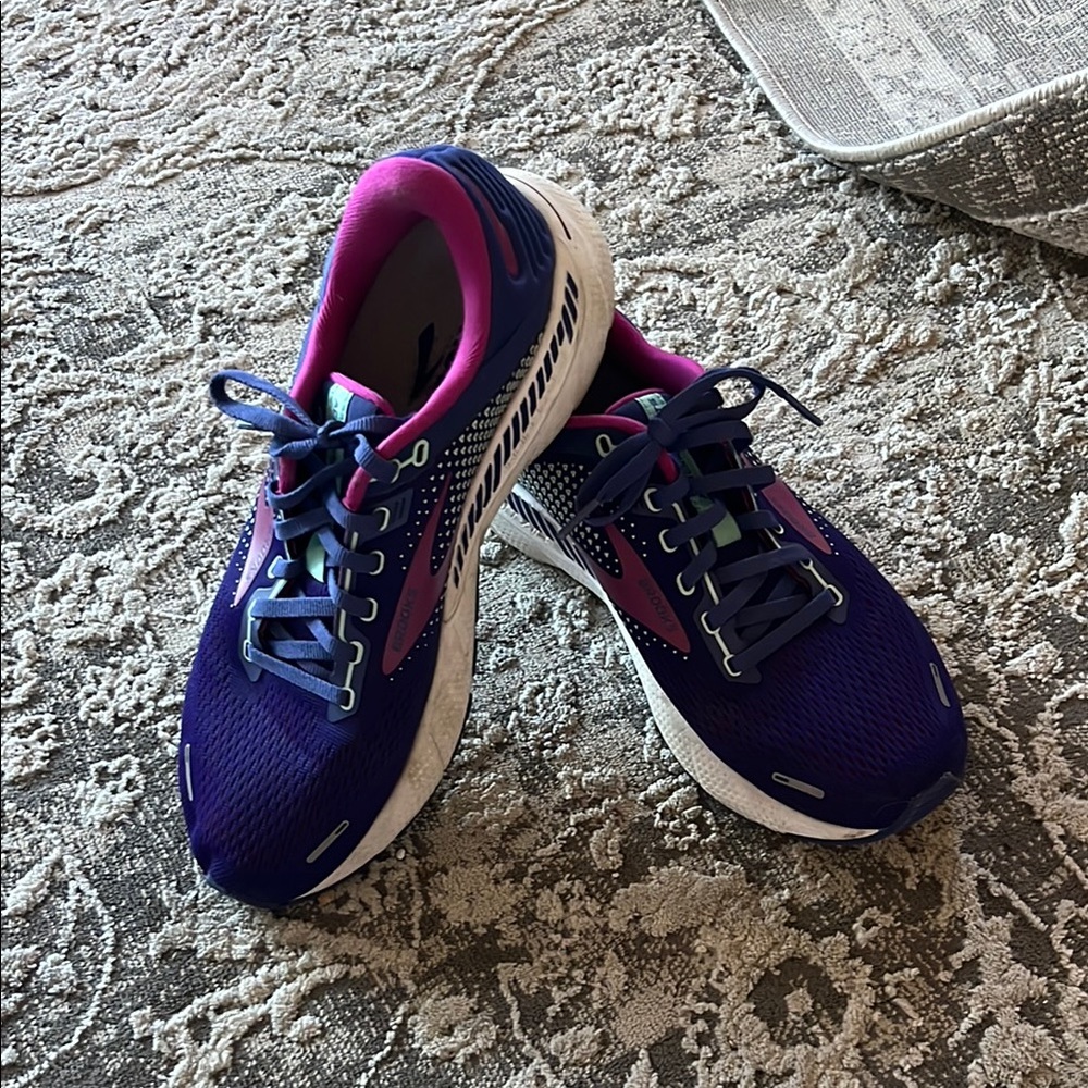 Brooks Women's Blue Running Shoes